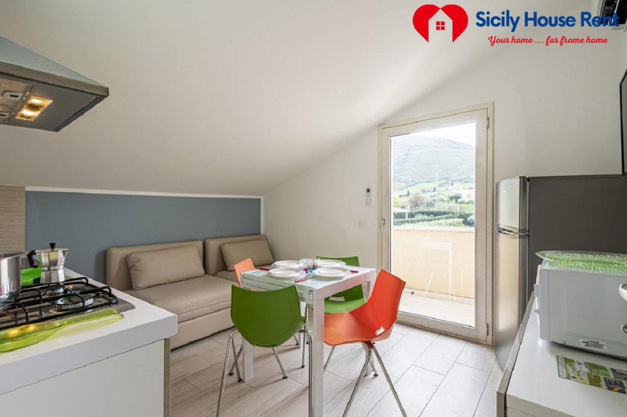Borgo Aranci - Appartamento In Villa Garofalo - 15B 카스텔라마레델골포 외부 사진