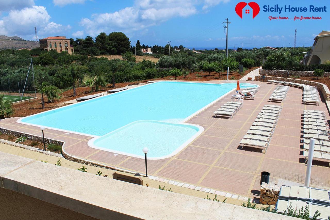 Borgo Aranci - Appartamento In Villa Garofalo - 15B 카스텔라마레델골포 외부 사진